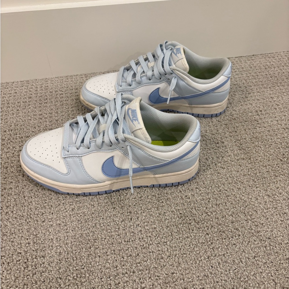 Nike White and Blue Low-Top Sneakers